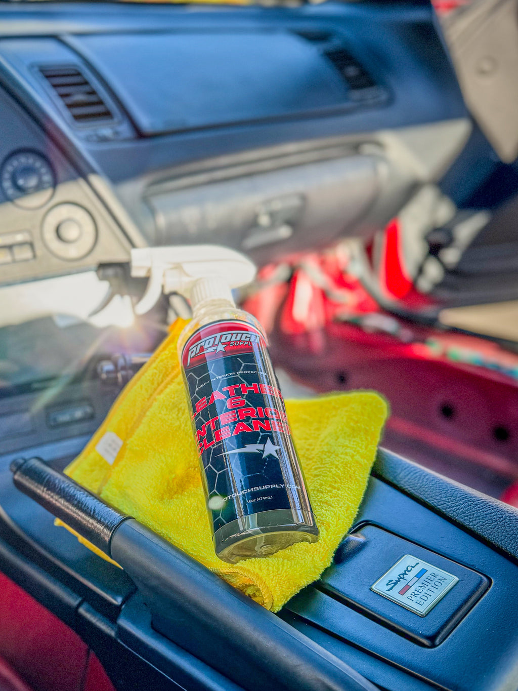 LEATHER & INTERIOR CLEANER